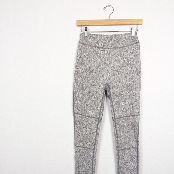 Gymshark Grey Fleur Texture High Rise Leggings - Picture 4 of 5